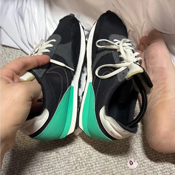 Nike Daybreak Type Black Menta Size 10 CJ1156-001 - Picture 4 of 6